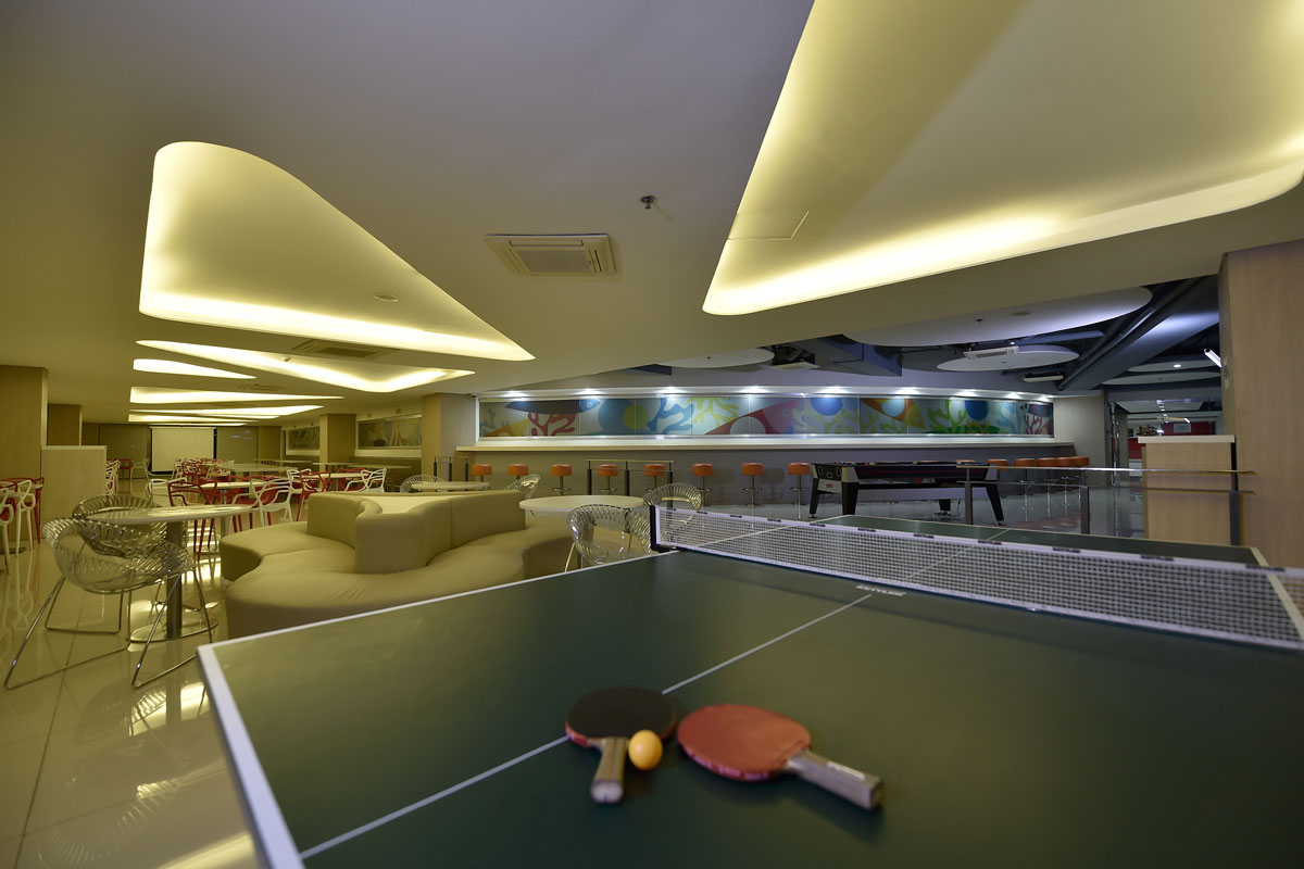 aplace-interior_coral features pingpong games
